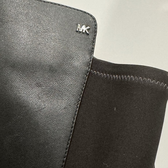 MICHAEL KORS Womens Black Round Toe Stacked Heel Zip-up Leather Boots Shoes 5.5 - Picture 13 of 16